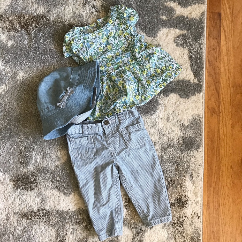 Carters 3-6 flower outfit with sun hat 0-3 size